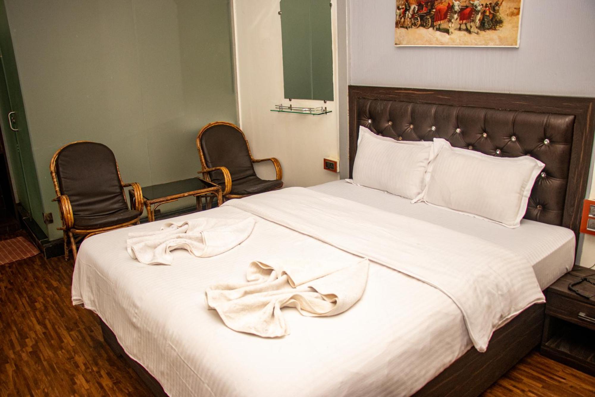 Regina'S Place Hotel Mandrem Buitenkant foto